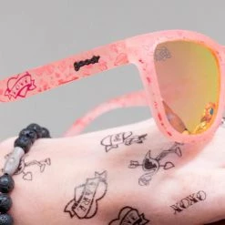 GOODR The OGs - Two Tats Make A Whole 6 GOODR The OGs - Two Tats Make A Whole