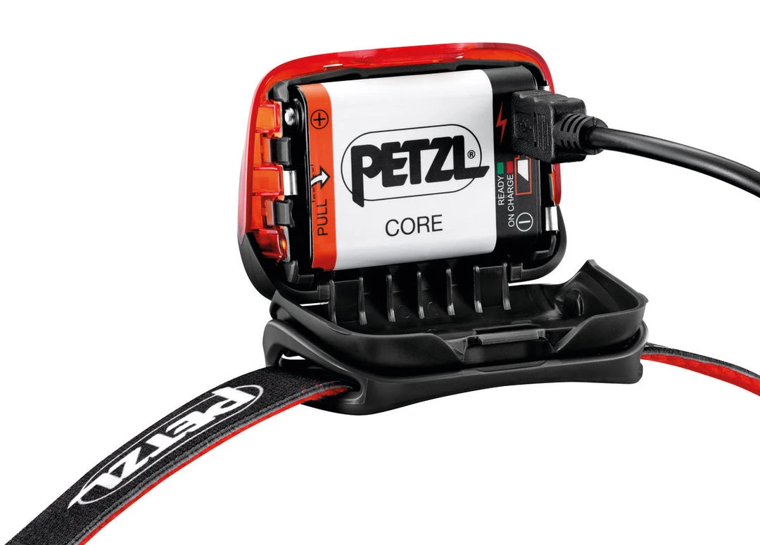 PETZL ACTIK® CORE Headlamp - 450 Lumens 4 PETZL ACTIK® CORE Headlamp - 450 Lumens
