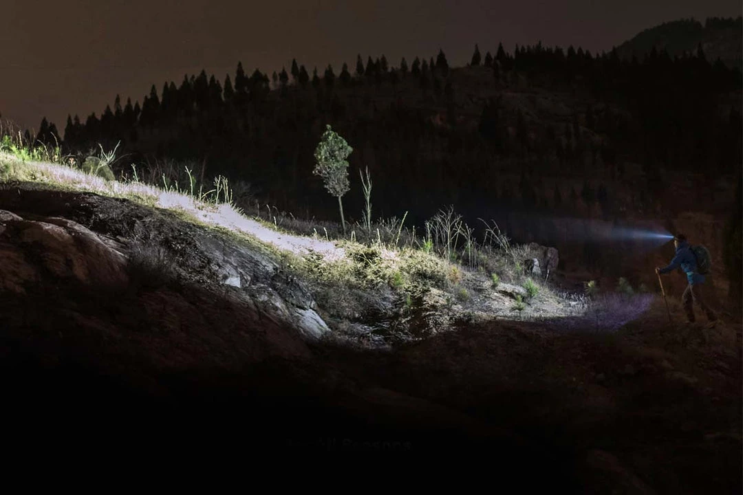 FENIX HM50R USB Rechargeable Headlamp 6 FENIX HM50R USB Rechargeable Headlamp