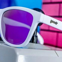 GOODR The OGs - Side Scroll Eye Roll 6 GOODR The OGs - Side Scroll Eye Roll